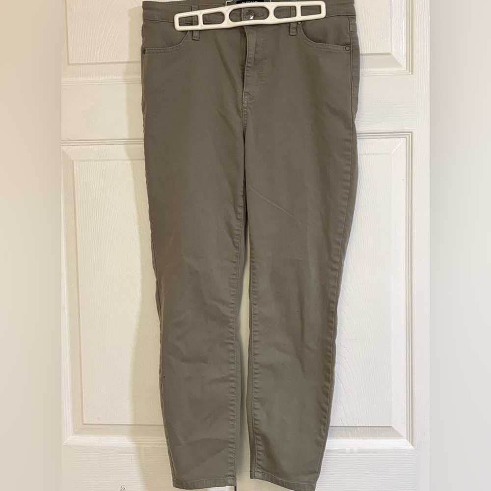Buffalo David Bitton Havana - High Rise Soft Stretch Ankle Skinny in Green 10/30